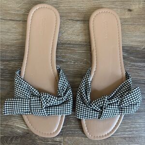 Old Navy Checkered Bow Slide Sandals 9